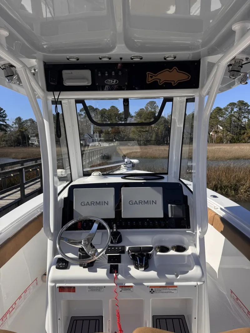 Slide: The Image of Sea Hunt Gamefish 27FS 2023 - 8328787