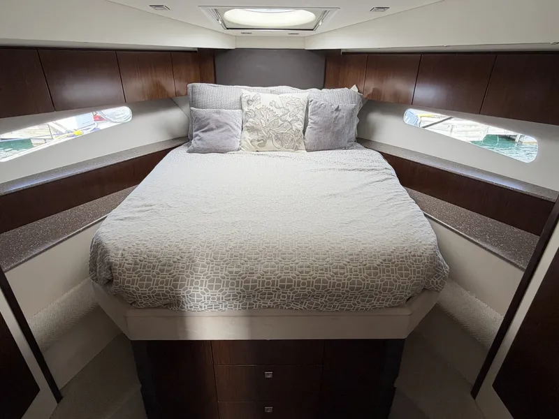 Slide: The Image of Cruisers 48 Cantius 2011 - 8328946