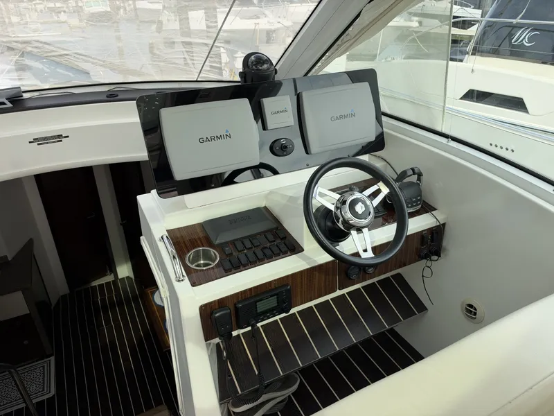 Slide: The Image of Cruisers 48 Cantius 2011 - 8328922