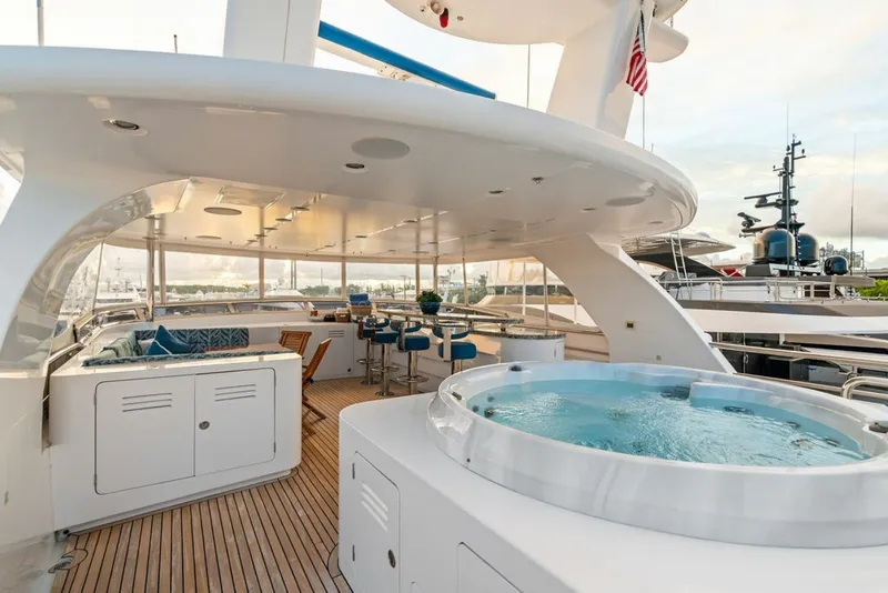 Slide: The Image of Nordhavn 96 2017 - 8330833