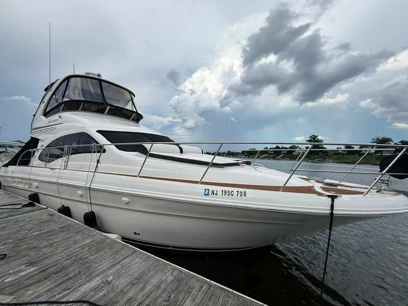 Slide: The Image of Sea Ray 44 2008 - 8330693