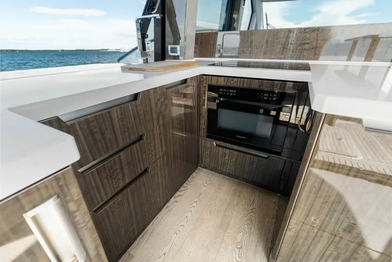 Slide: The Image of Galeon 53 2021 - 8331251