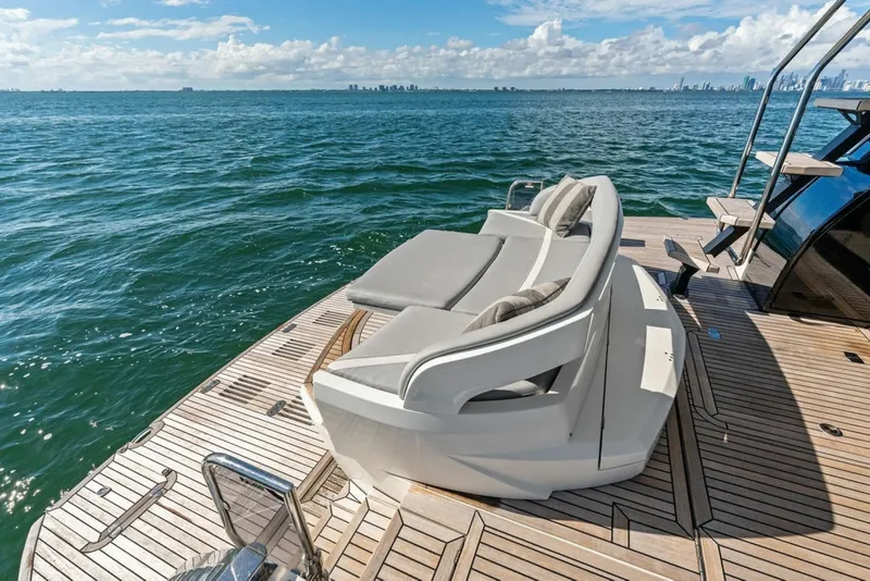 Slide: The Image of Galeon 53 2021 - 8331177