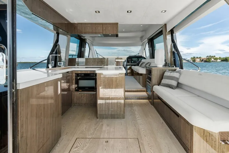Slide: The Image of Galeon 53 2021 - 8331246