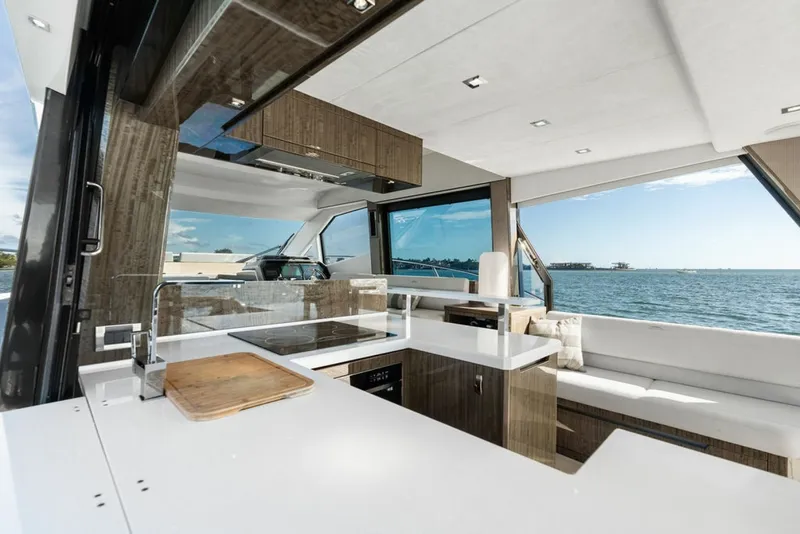 Slide: The Image of Galeon 53 2021 - 8331254