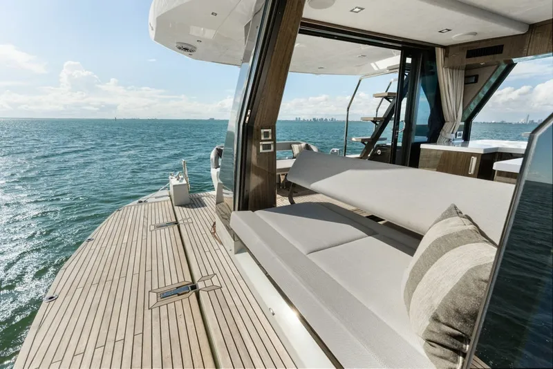 Slide: The Image of Galeon 53 2021 - 8331258