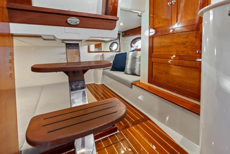 Slide: The Image of Hinckley Yachts 40 2020 - 8438626