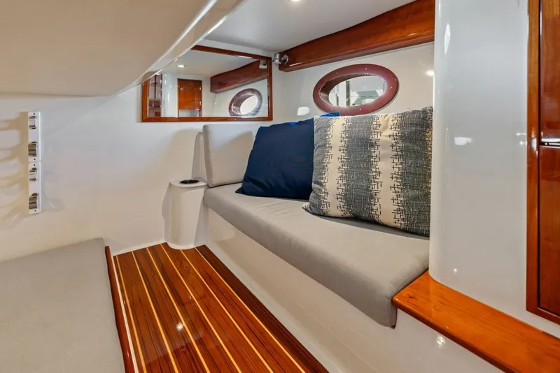 Slide: The Image of Hinckley Yachts 40 2020 - 8438627