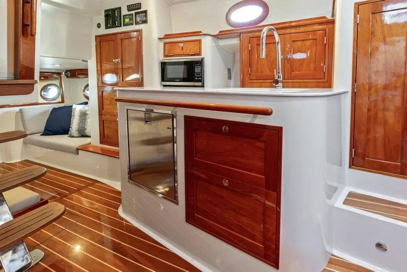 Slide: The Image of Hinckley Yachts 40 2020 - 8438629