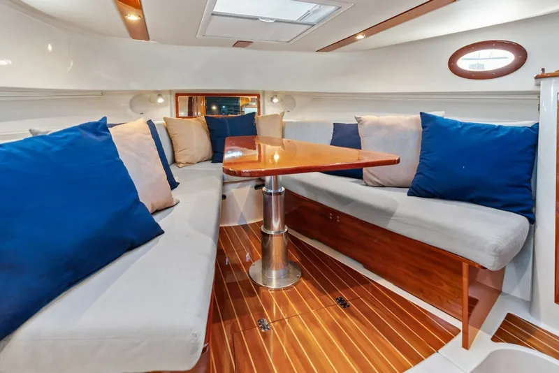 Slide: The Image of Hinckley Yachts 40 2020 - 8438625