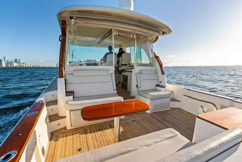 Slide: The Image of Hinckley Yachts 40 2020 - 8438610