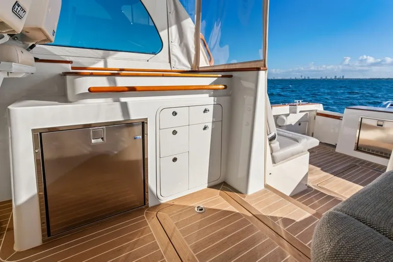 Slide: The Image of Hinckley Yachts 40 2020 - 8438615