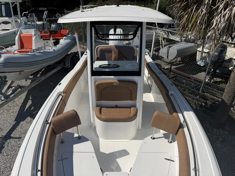 Slide: The Image of Sea Hunt Ultra 239SE 2023 - 8331724