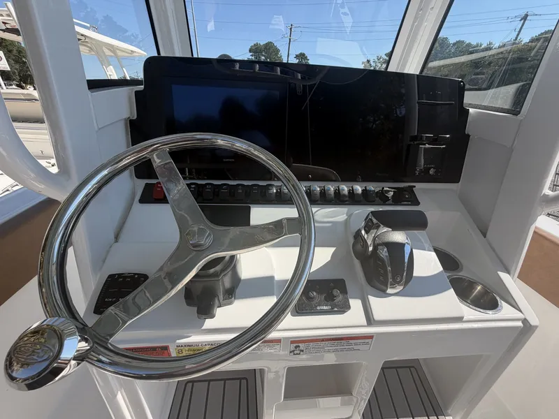 Slide: The Image of Sea Hunt Ultra 239SE 2023 - 8331727