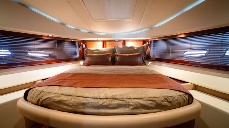 Slide: The Image of Sea Ray 580 Sundancer 2012 - 8331778