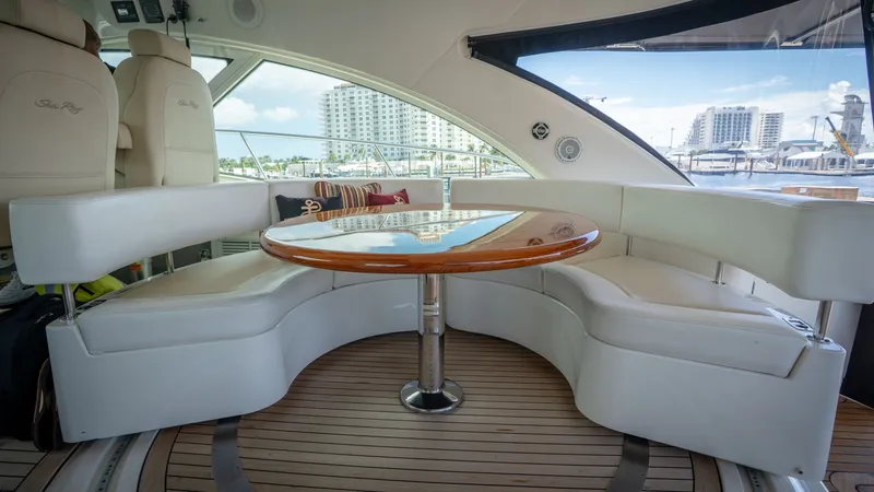 Slide: The Image of Sea Ray 580 Sundancer 2012 - 8331758