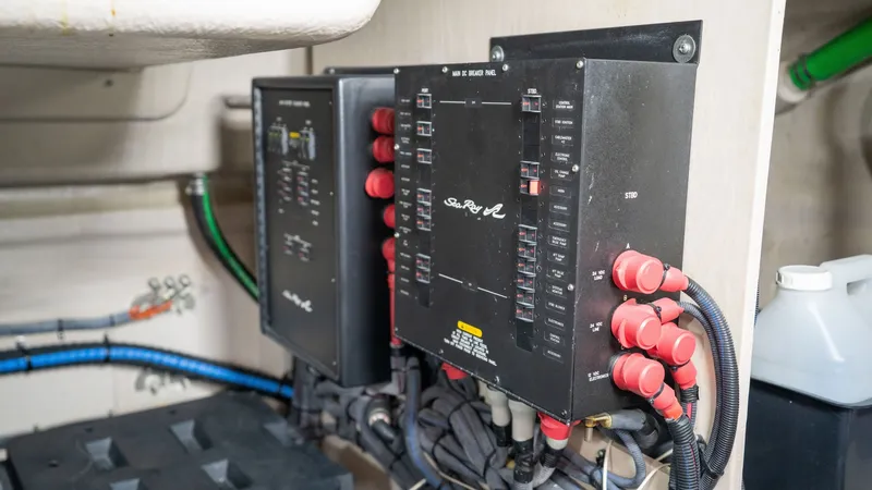 Slide: The Image of Sea Ray 580 Sundancer 2012 - 8331786