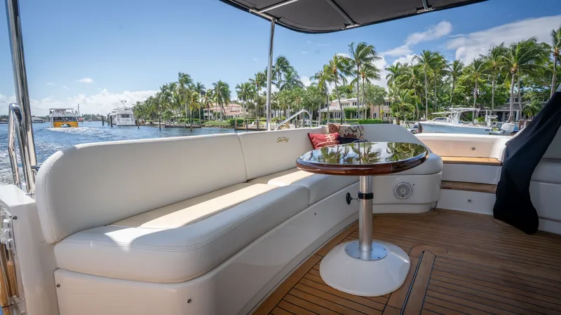 Slide: The Image of Sea Ray 580 Sundancer 2012 - 8331756