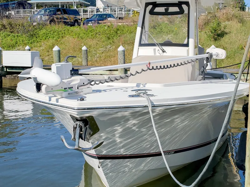 Slide: The Image of Regulator Marine 28 Forward Seating 2020 - 8376605