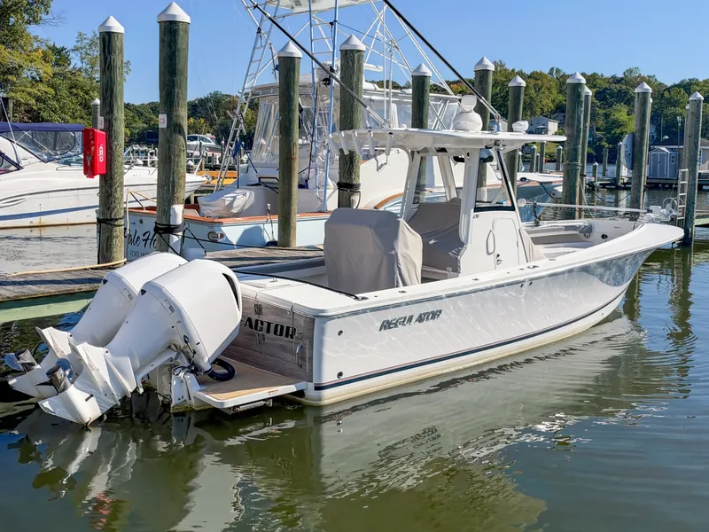 Slide: The Image of Regulator Marine 28 Forward Seating 2020 - 8376603