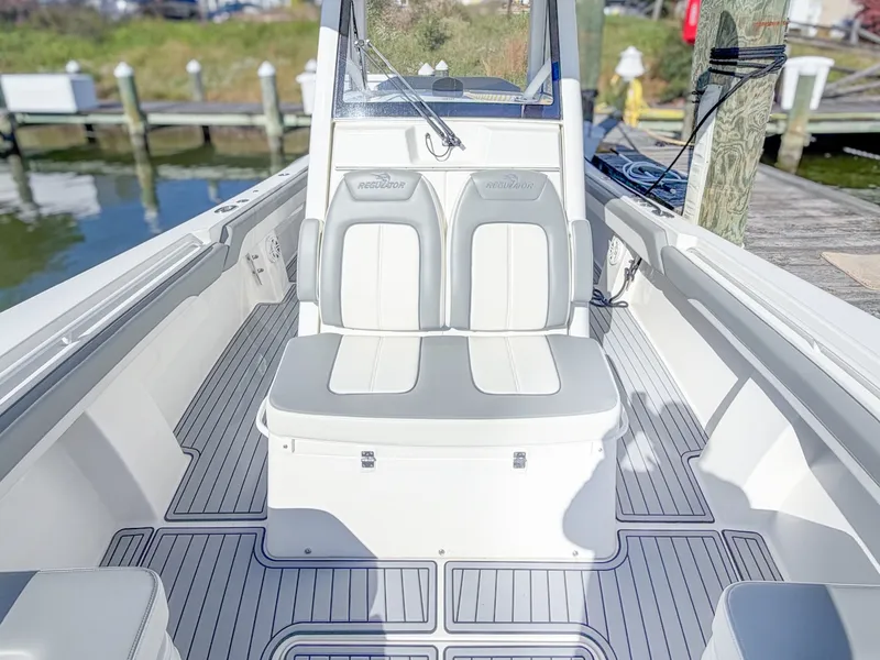 Slide: The Image of Regulator Marine 28 Forward Seating 2020 - 8376594
