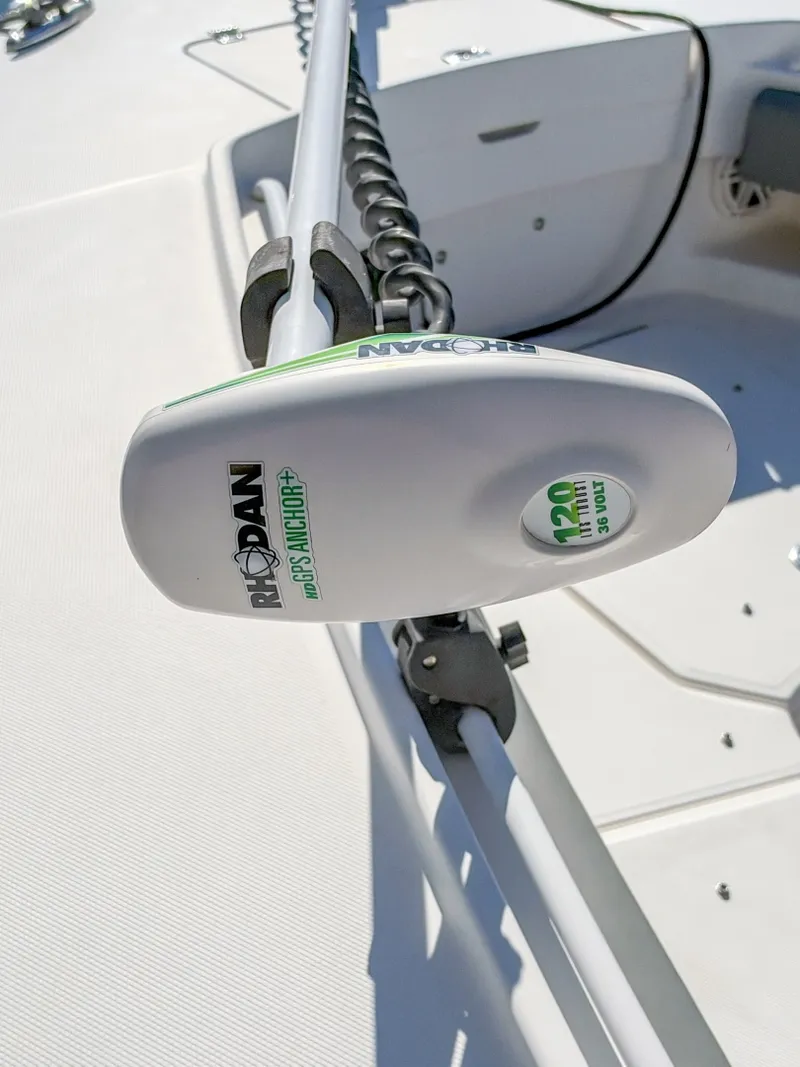 Slide: The Image of Regulator Marine 28 Forward Seating 2020 - 8376608