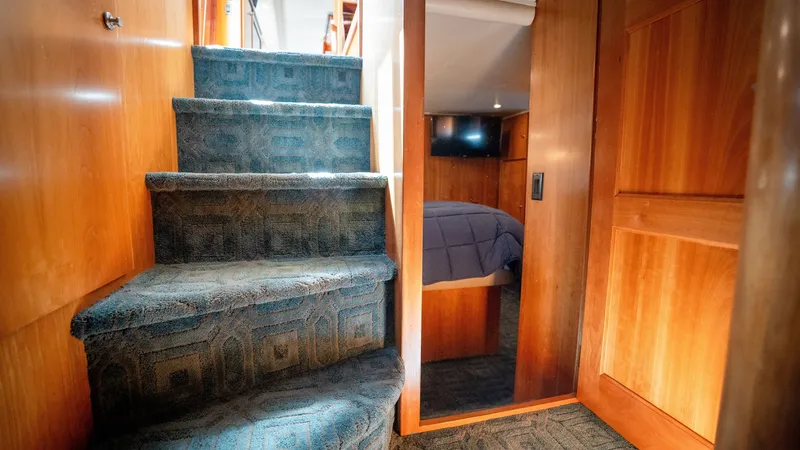 Slide: The Image of Navigator 5100 Motor Yacht 2008 - 8381800