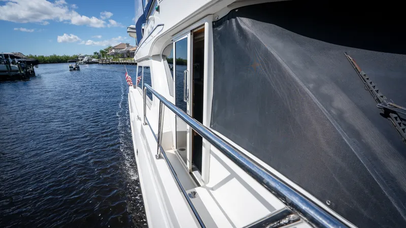 Slide: The Image of Navigator 5100 Motor Yacht 2008 - 8381781