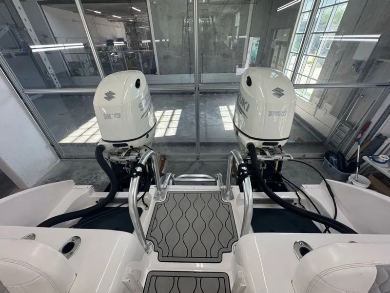 Slide: The Image of Twin Vee 26 Viva SE 2020 - 8381865