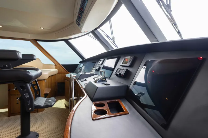 Slide: The Image of Viking 76 Enclosed Bridge 2012 - 8382842