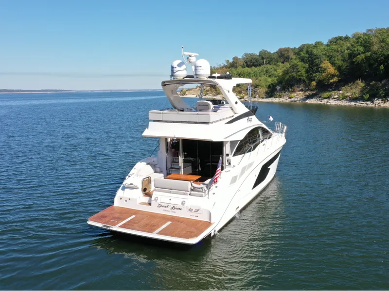 Slide: The Image of Sea Ray FLY 520 2018 - 8383121