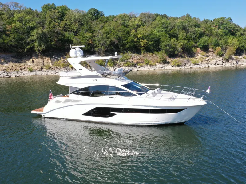 The Image of Sea Ray FLY 520 2018 - 8383116