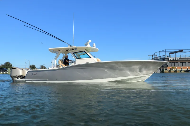 The Image of Scout 355 LXF 2018 - undefined