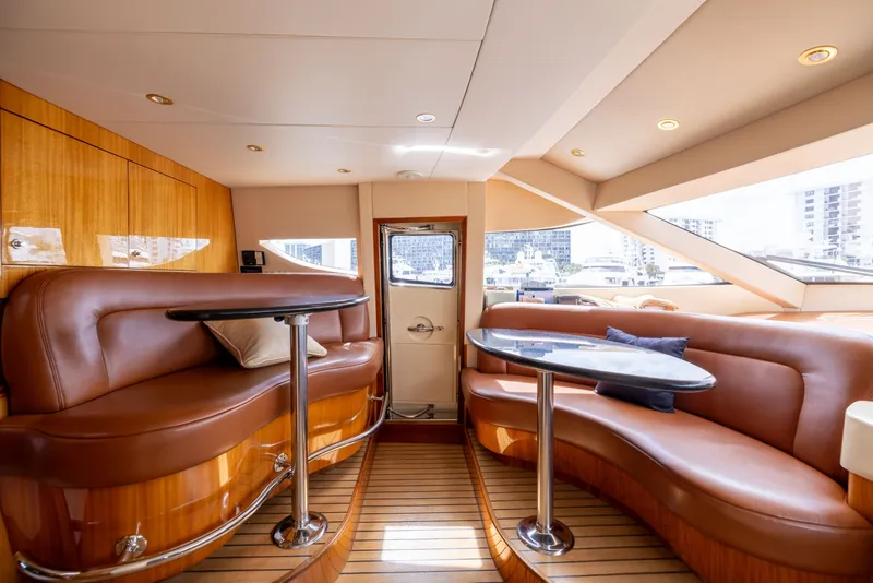 Slide: The Image of Hatteras 80 Motor Yacht 2005 - 8437122