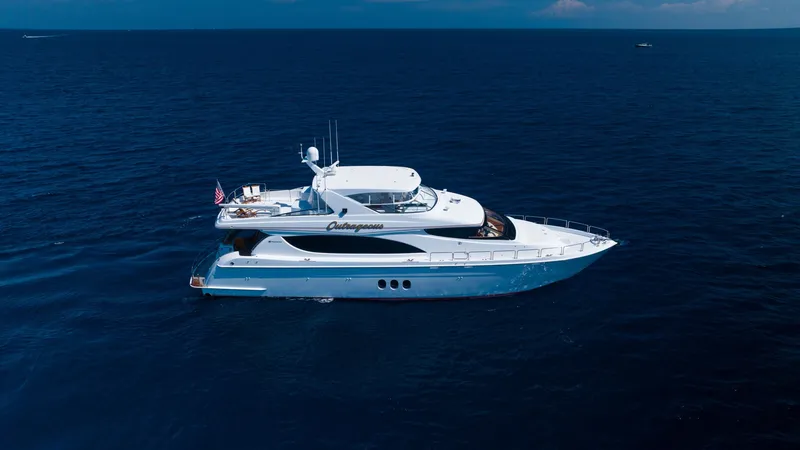 Slide: The Image of Hatteras 80 Motor Yacht 2005 - 8436454