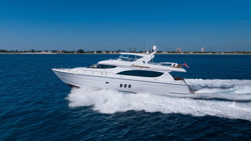 Slide: The Image of Hatteras 80 Motor Yacht 2005 - 8436023