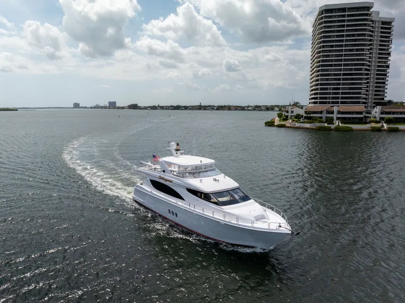 Slide: The Image of Hatteras 80 Motor Yacht 2005 - 8436817