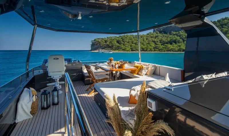 Slide: The Image of Bering Steel Expedition Yacht 2019 - 8435880