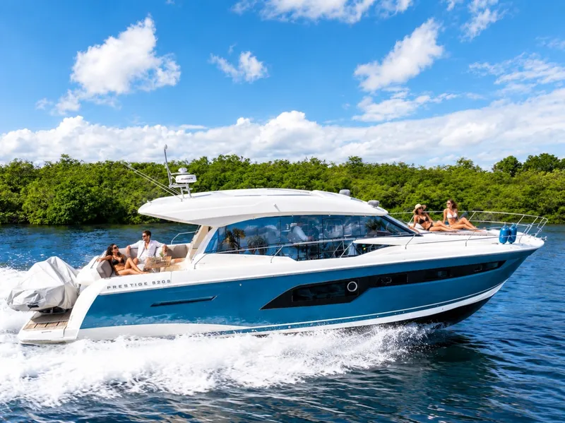 Slide: The Image of Prestige 520S 2019 - 8437097