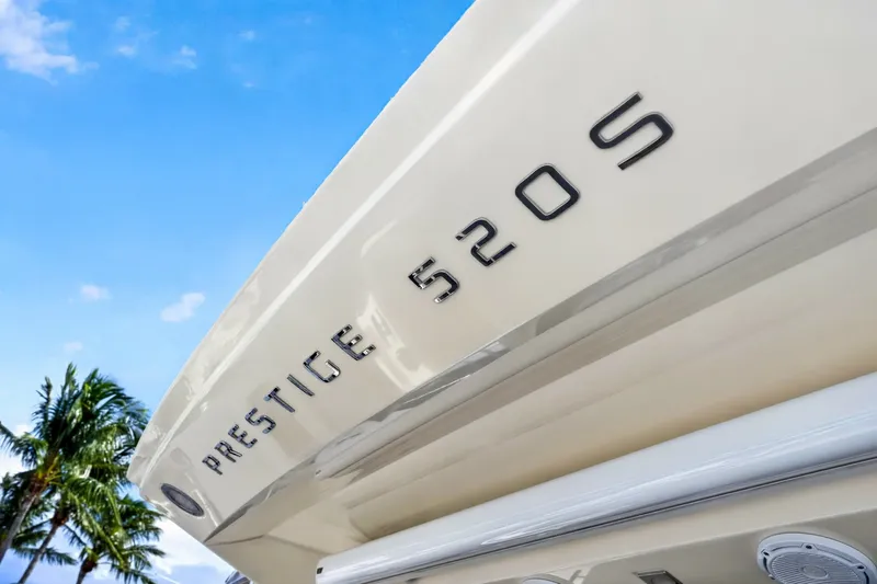 Slide: The Image of Prestige 520S 2019 - 8437125