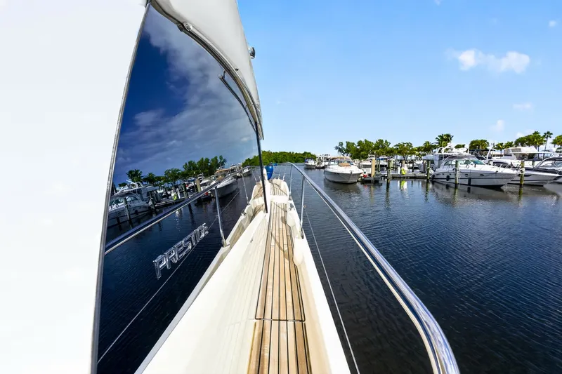 Slide: The Image of Prestige 520S 2019 - 8437098
