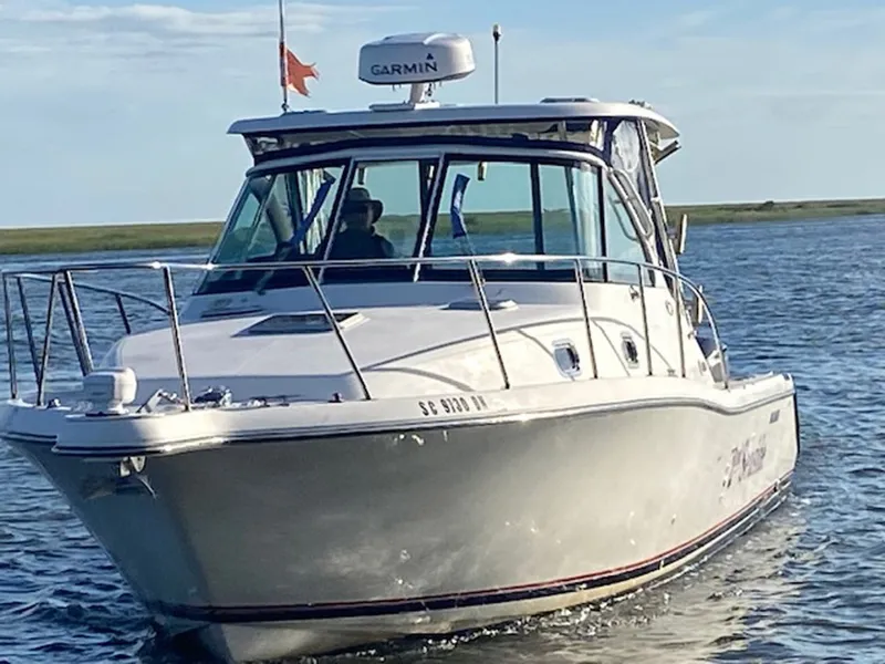 The Image of Pursuit 3370 Offshore 2005 - 8437047