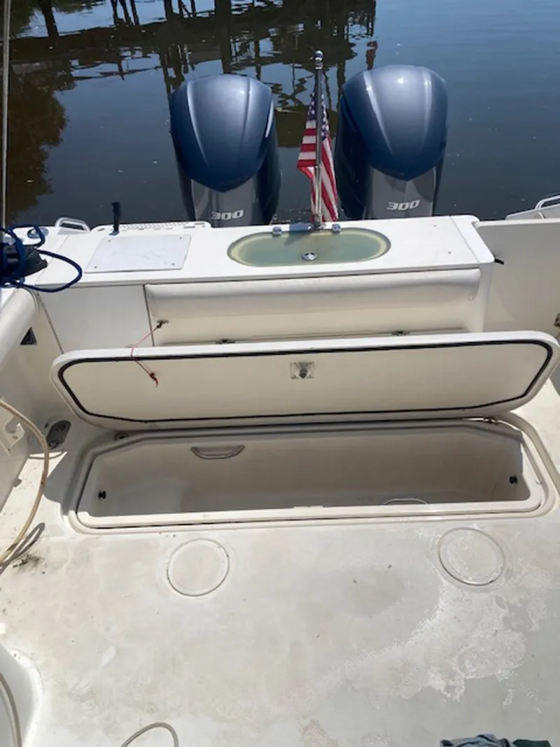 Slide: The Image of Pursuit 3370 Offshore 2005 - 8437056