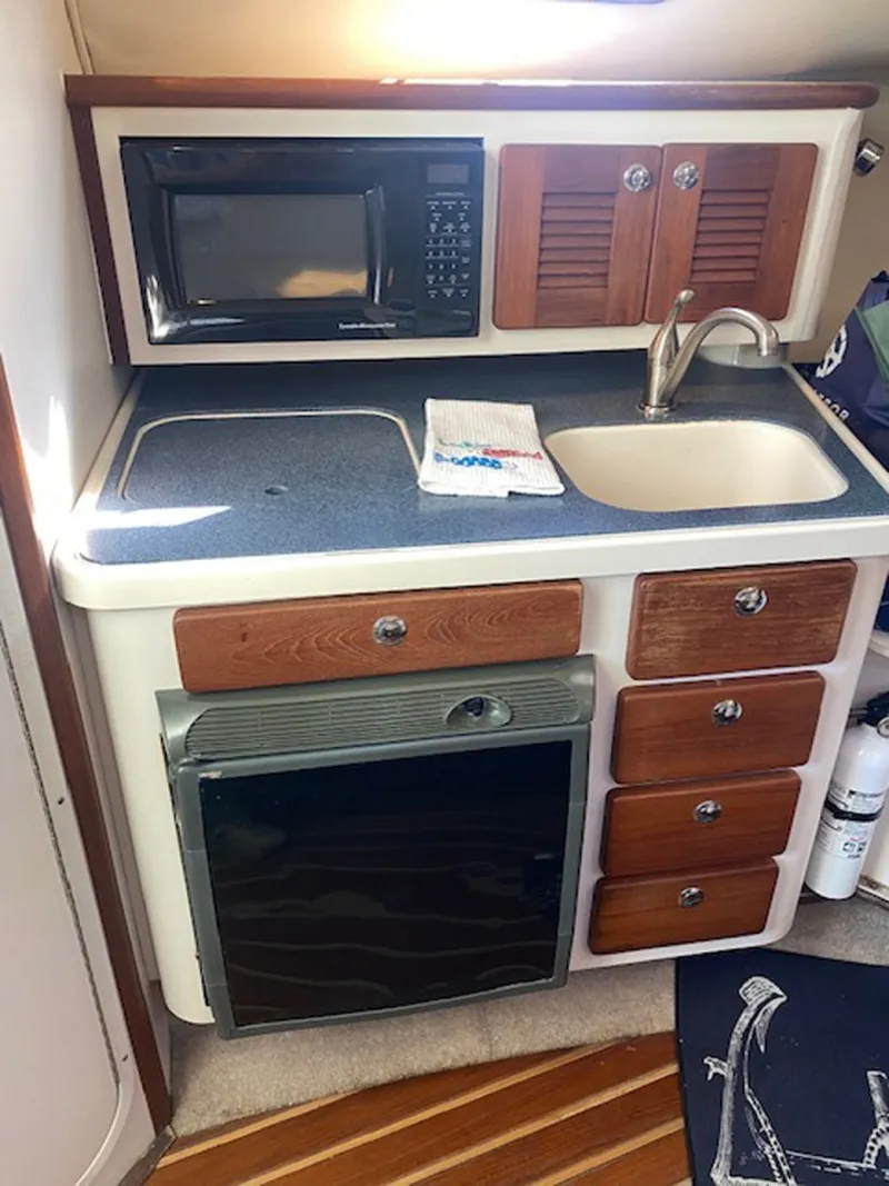 Slide: The Image of Pursuit 3370 Offshore 2005 - 8437070