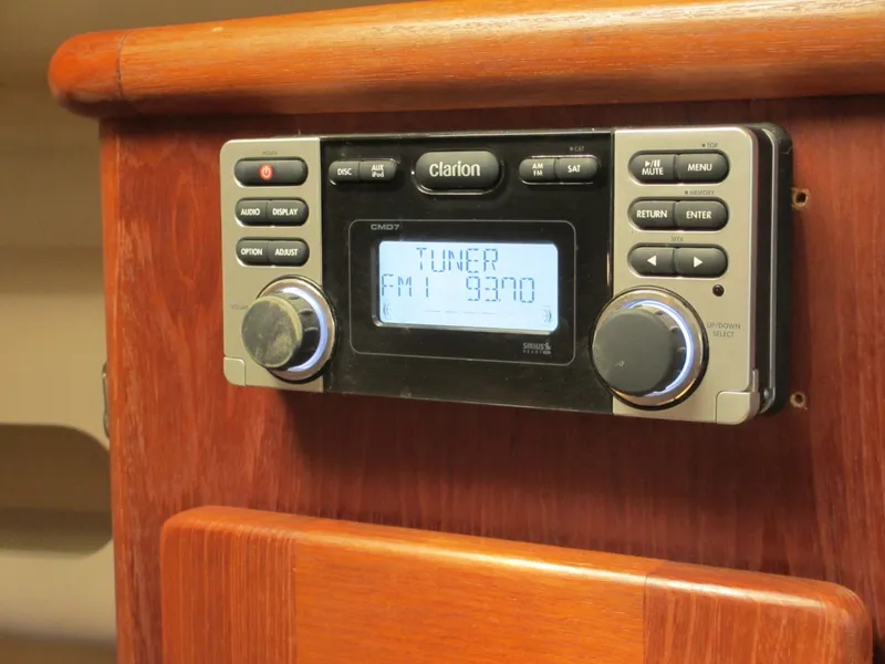 Slide: The Image of Pursuit 3370 Offshore 2005 - 8437080
