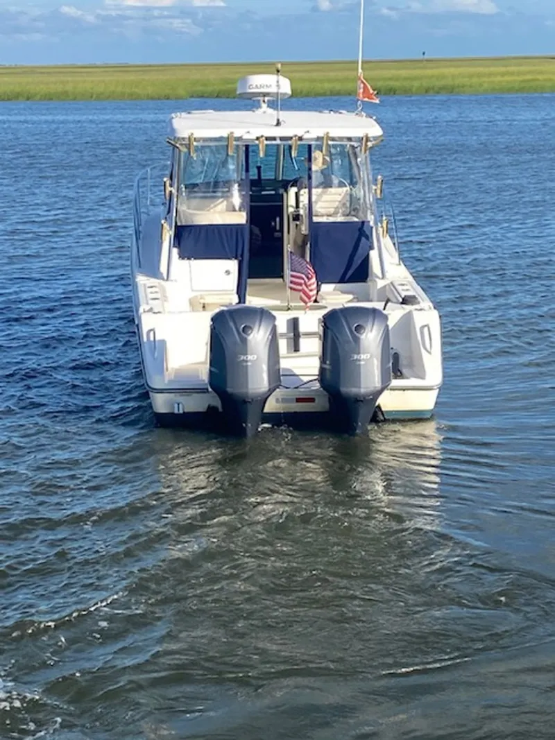 Slide: The Image of Pursuit 3370 Offshore 2005 - 8437050