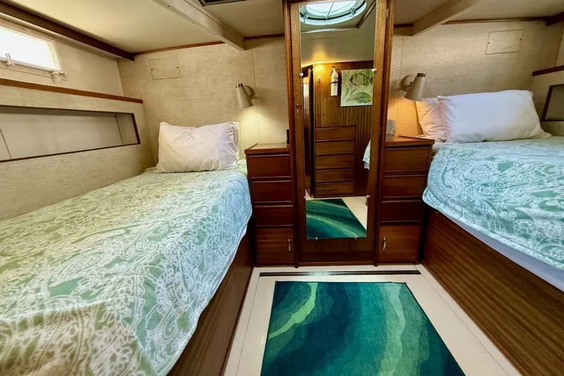 Slide: The Image of Chris-Craft 47 Commander 1967 - 8437735