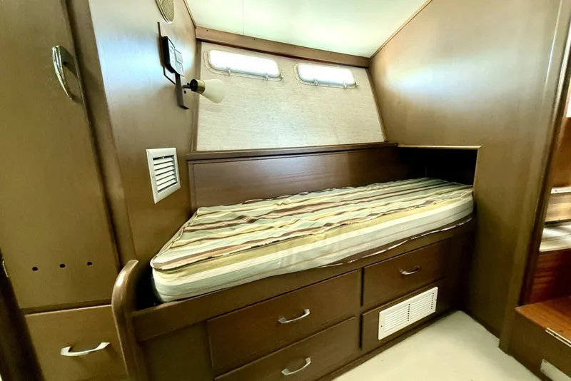 Slide: The Image of Chris-Craft 47 Commander 1967 - 8437742