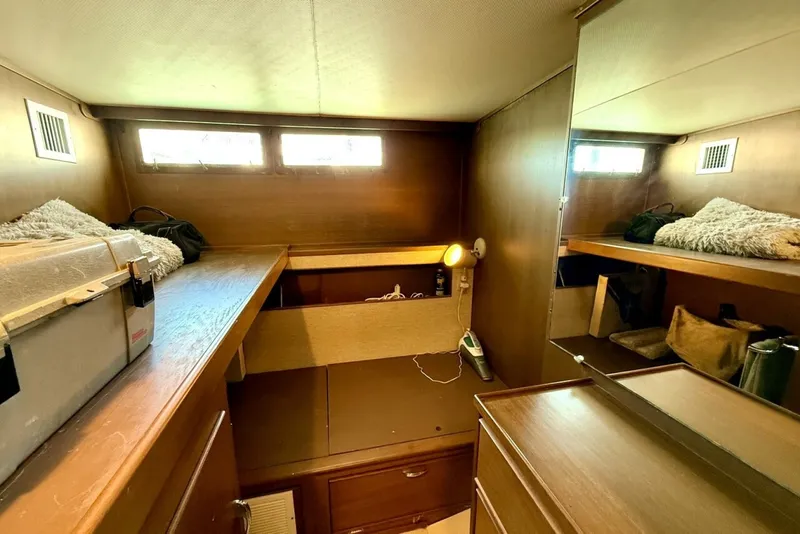 Slide: The Image of Chris-Craft 47 Commander 1967 - 8437745