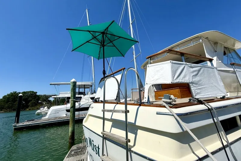Slide: The Image of Chris-Craft 47 Commander 1967 - 8437713